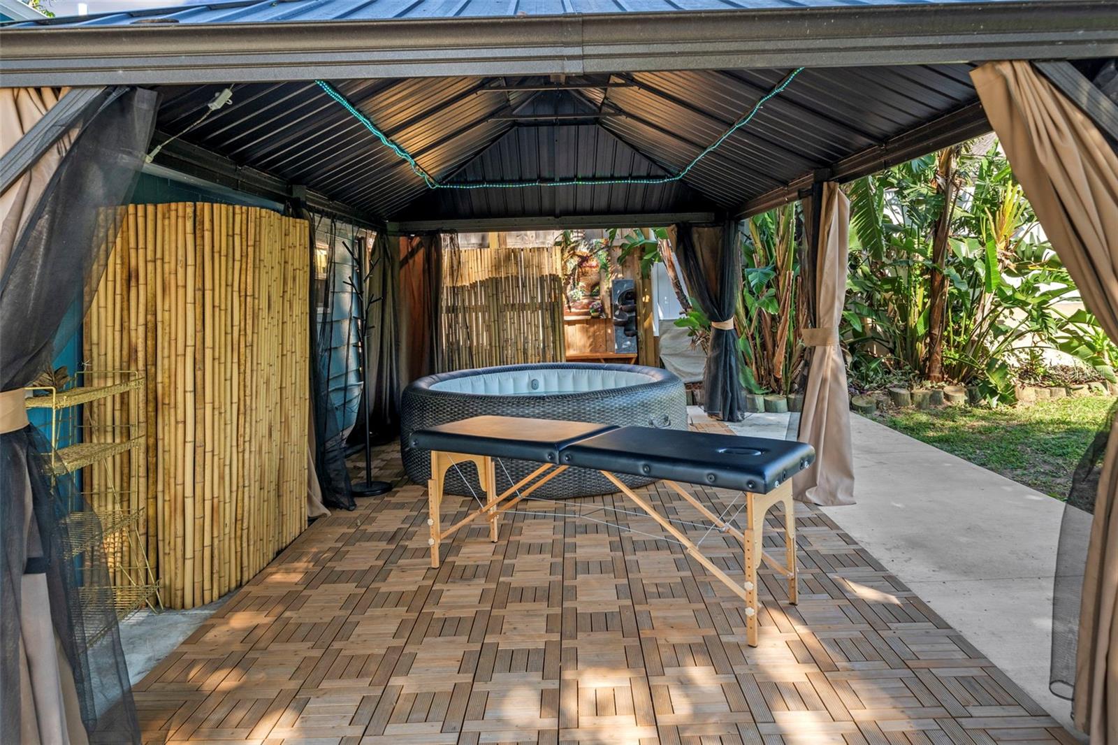 Image 76 of 98 For 105 Tucker Avenue