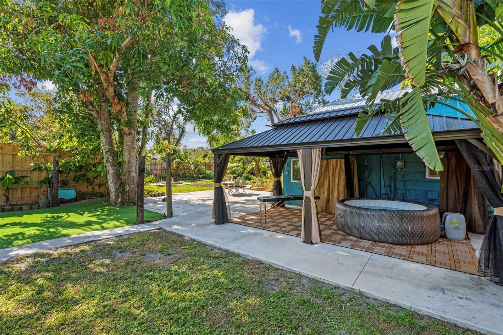 Image 77 of 98 For 105 Tucker Avenue