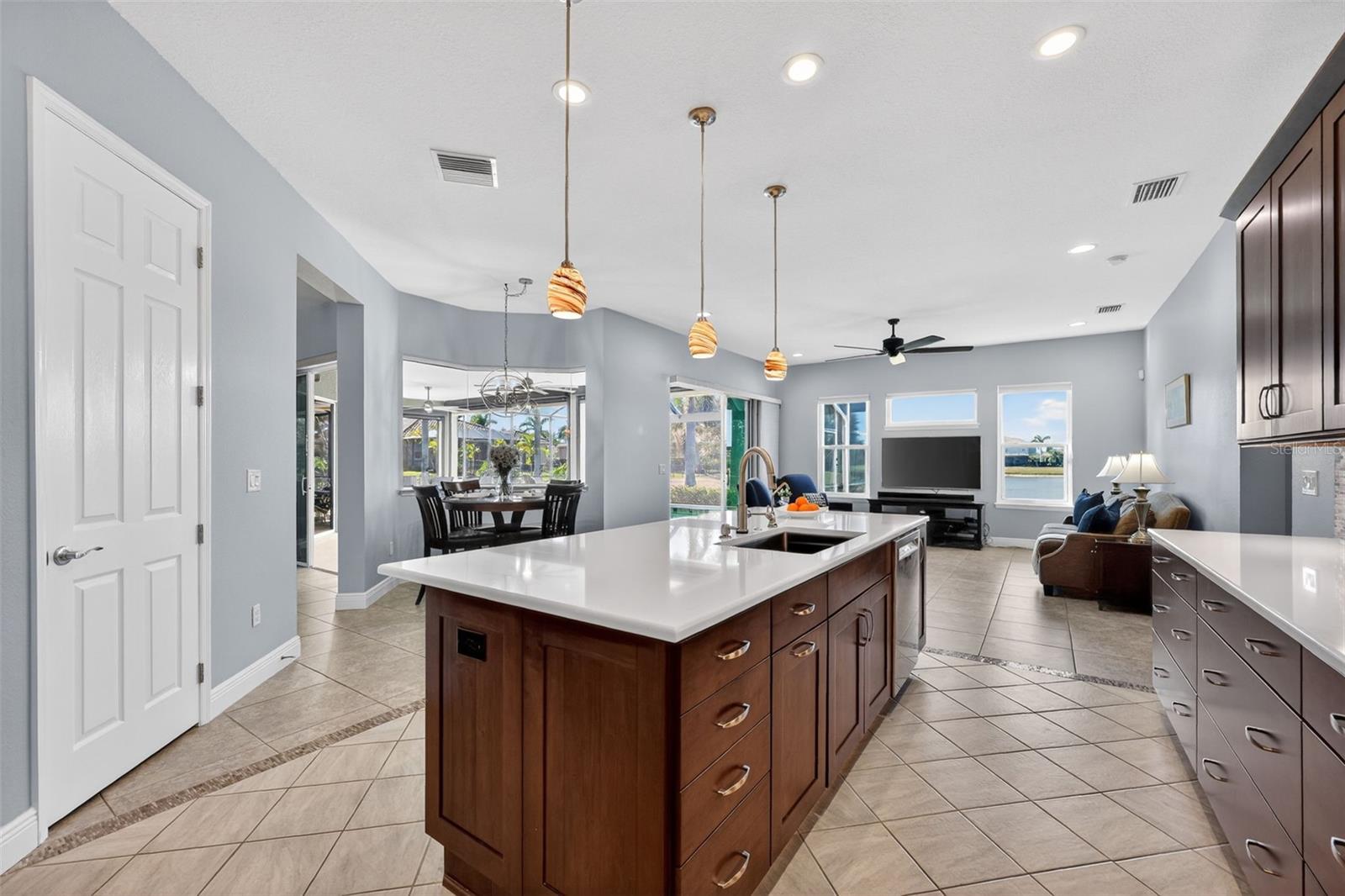 Image 29 of 71 For 306 172nd Street E