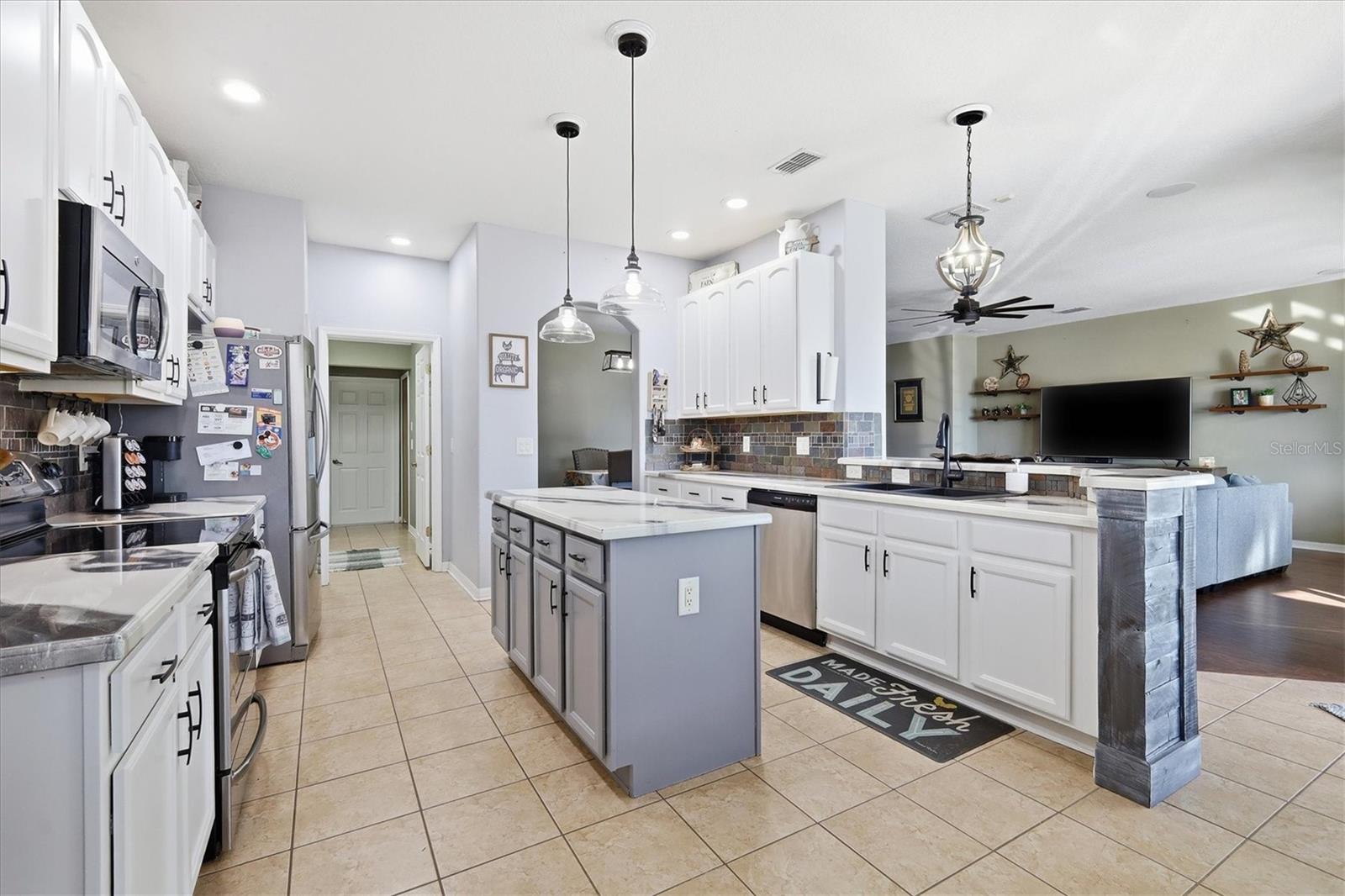 Image 14 of 54 For 12806 24th Street Circle E