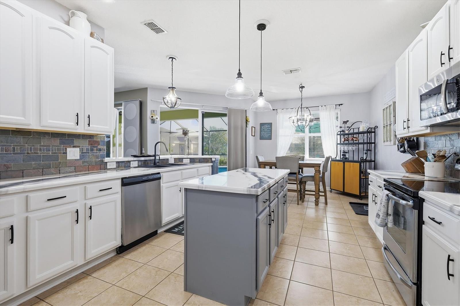 Image 15 of 54 For 12806 24th Street Circle E