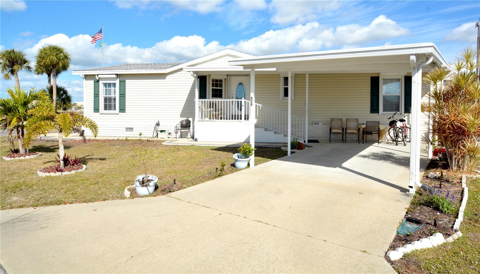 Image 4 of 19 For 809 Waterway