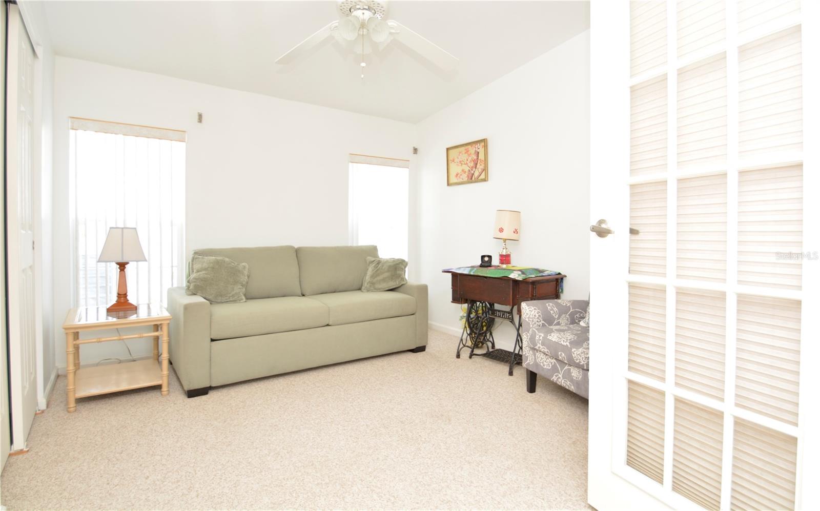 Image 7 of 19 For 809 Waterway