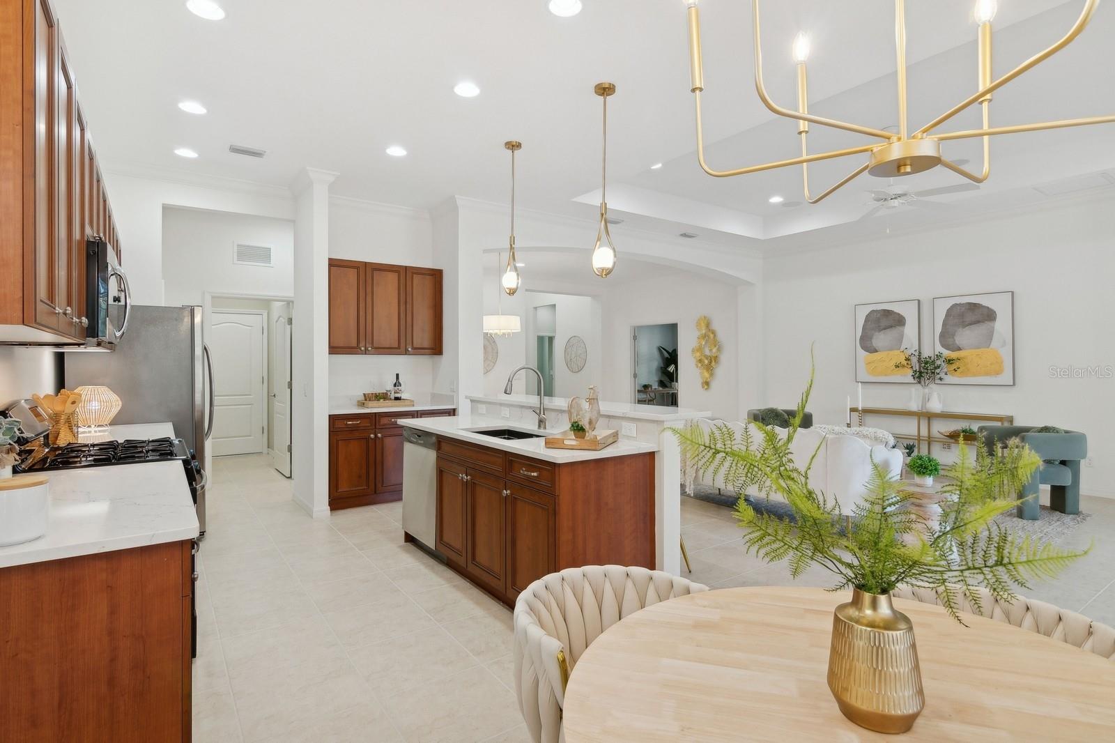 Image 14 of 65 For 12204 Thornhill Court