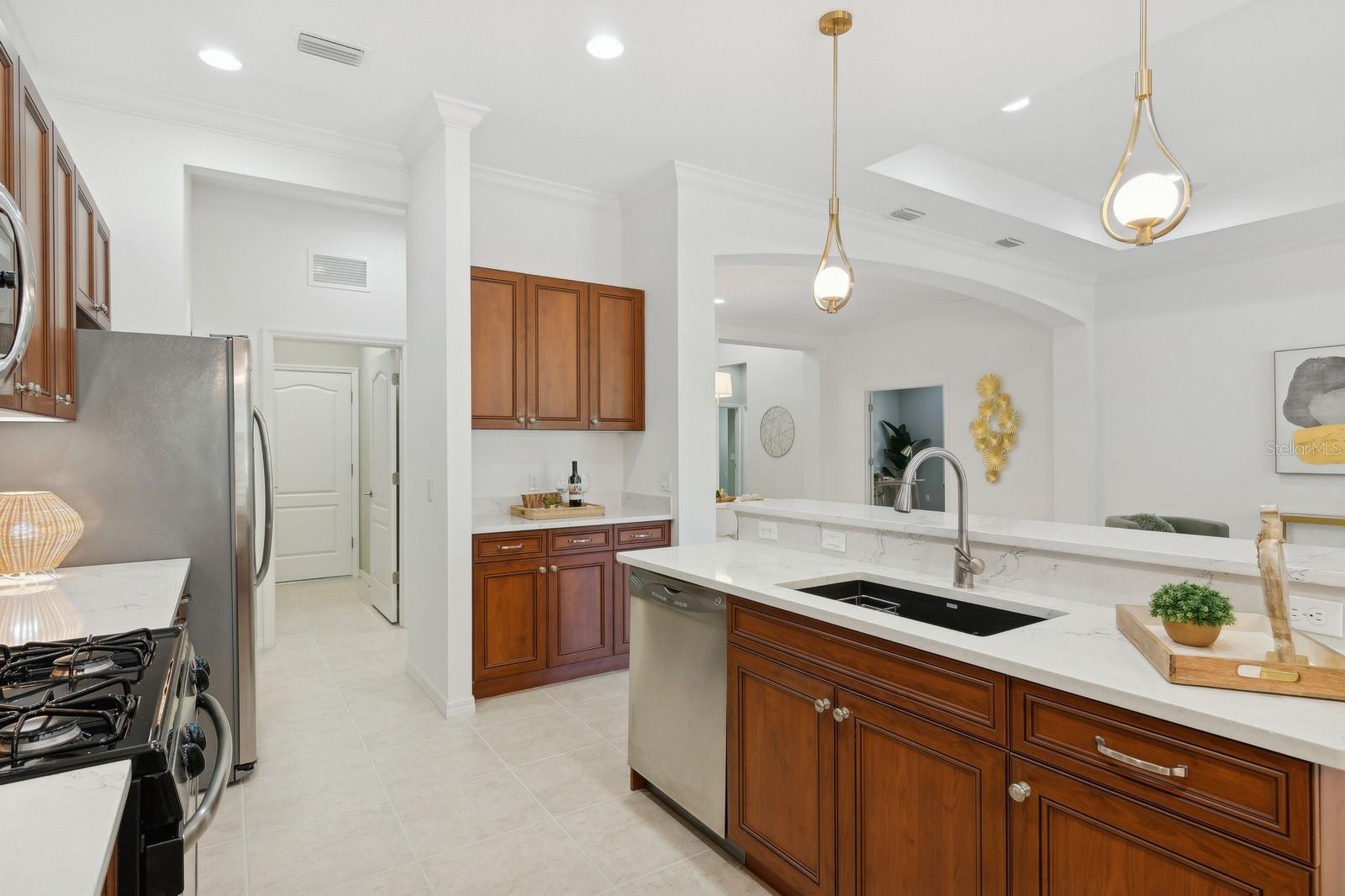 Image 19 of 65 For 12204 Thornhill Court