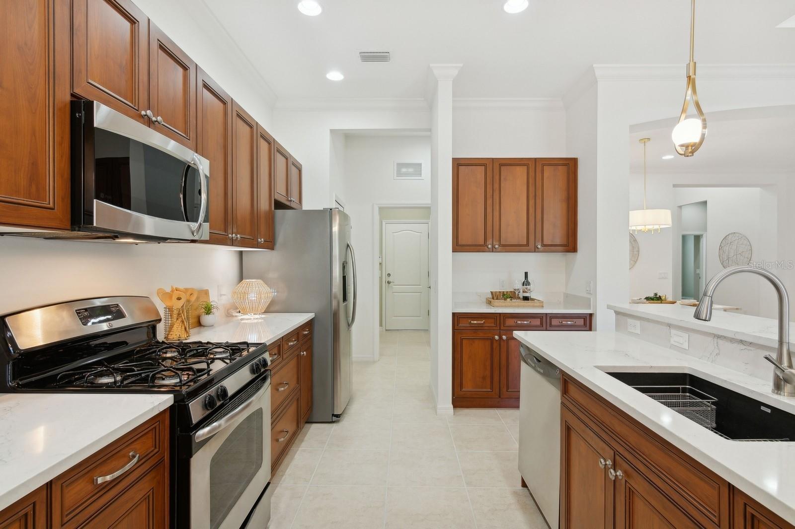 Image 20 of 65 For 12204 Thornhill Court