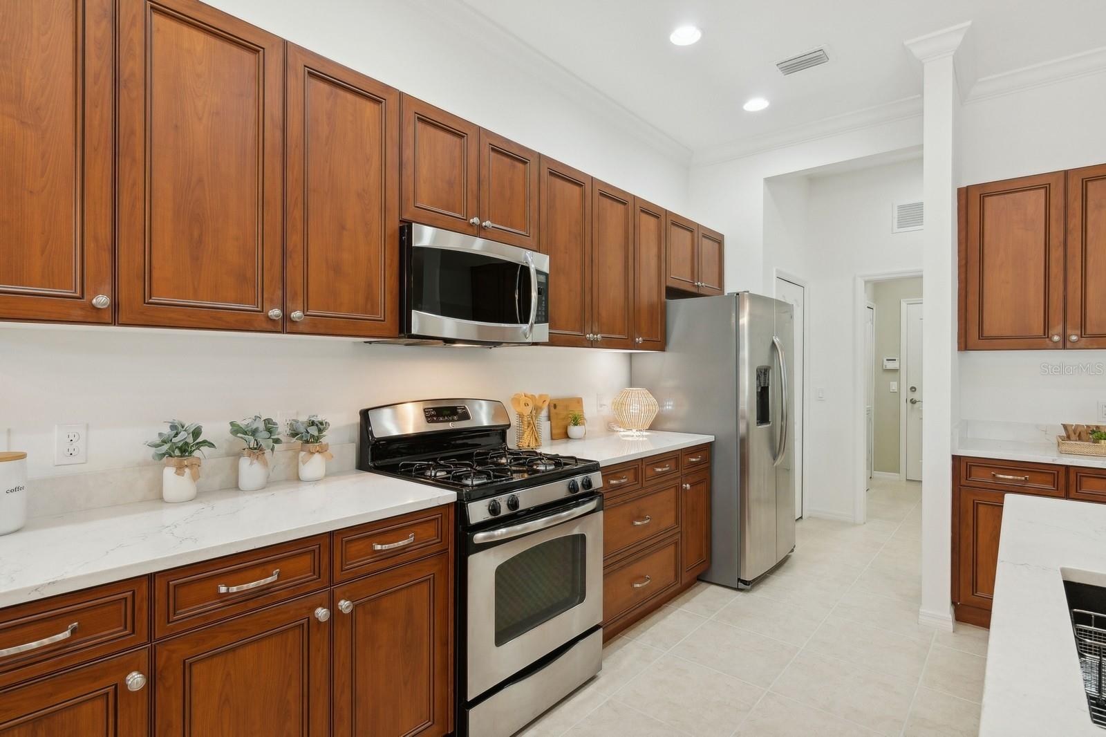 Image 21 of 65 For 12204 Thornhill Court