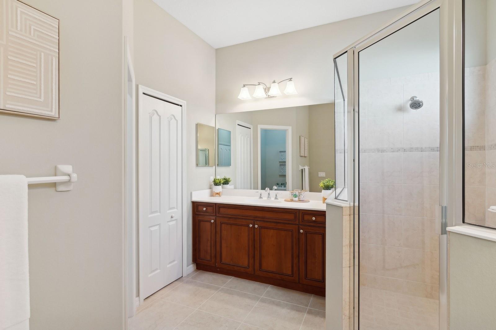 Image 41 of 65 For 12204 Thornhill Court