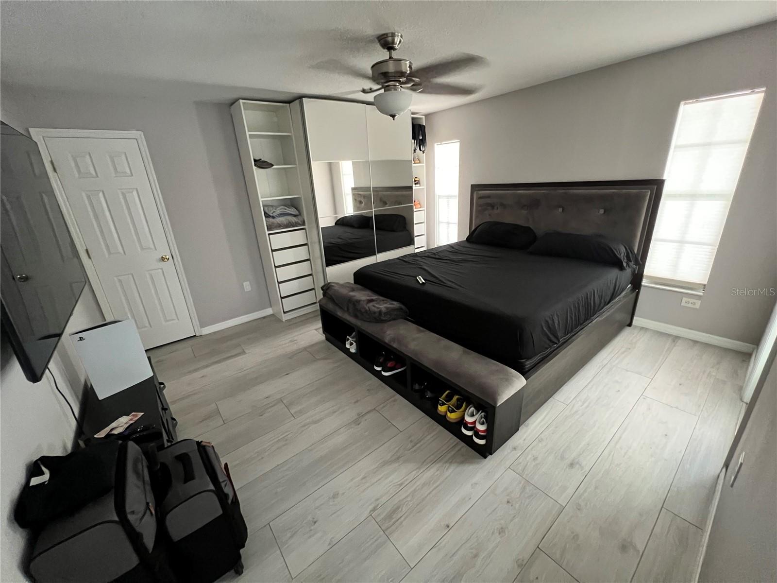 Image 7 of 20 For 5242 Immo Court