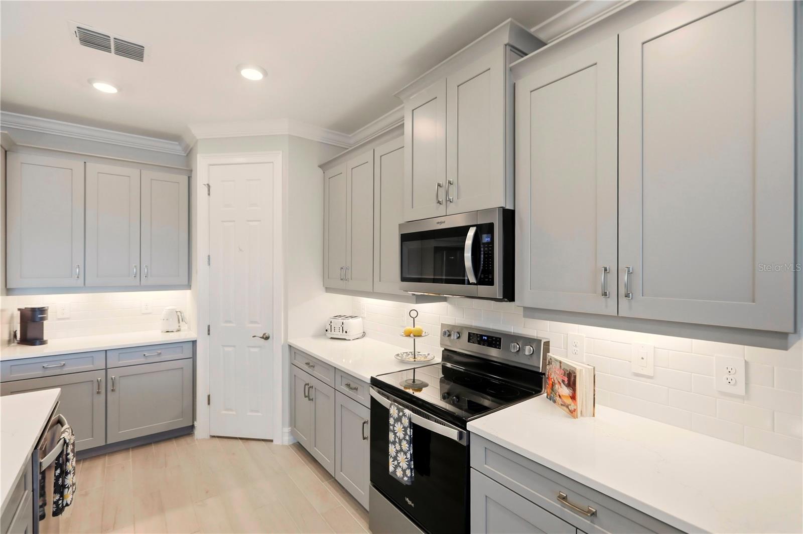 Image 12 of 56 For 504 Ravello Boulevard