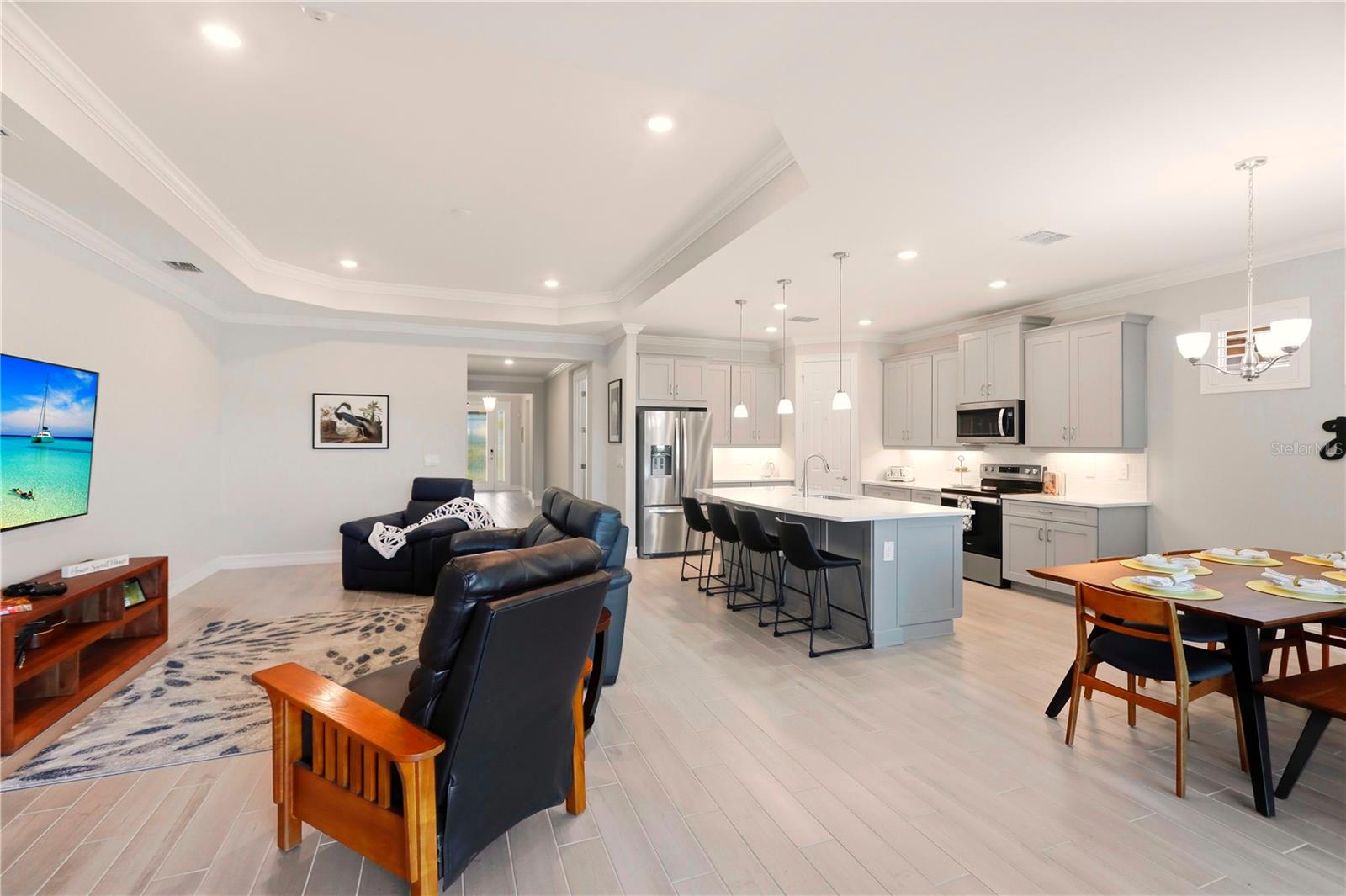 Image 8 of 56 For 504 Ravello Boulevard