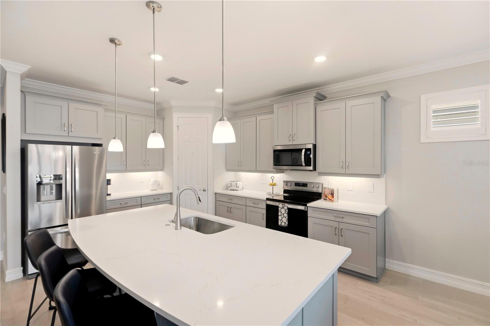 Image 9 of 56 For 504 Ravello Boulevard