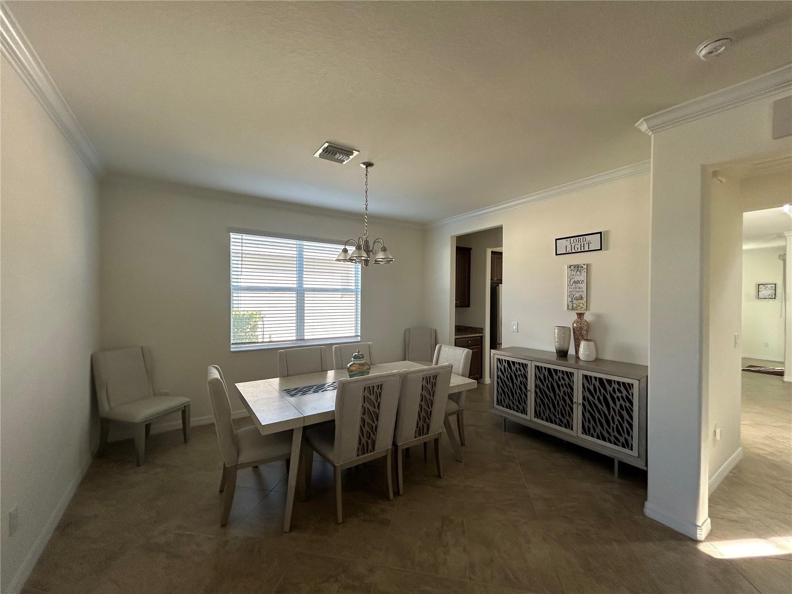 Image 5 of 32 For 43329 Treadway Drive