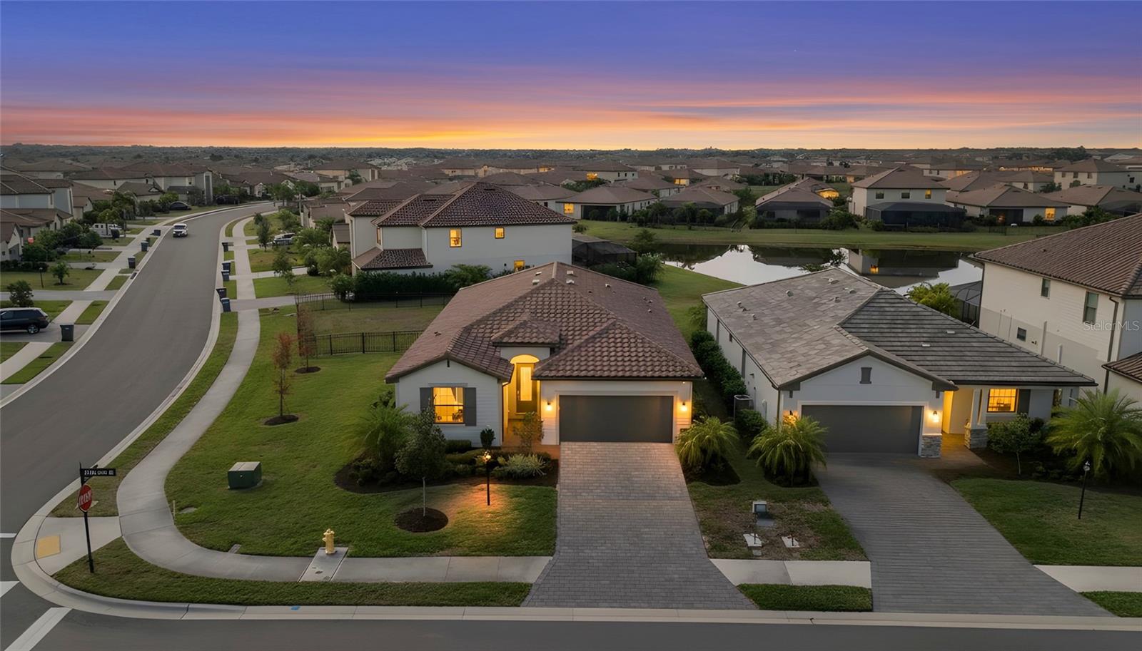 Image 16 of 92 For 5107 Coral Reef Way