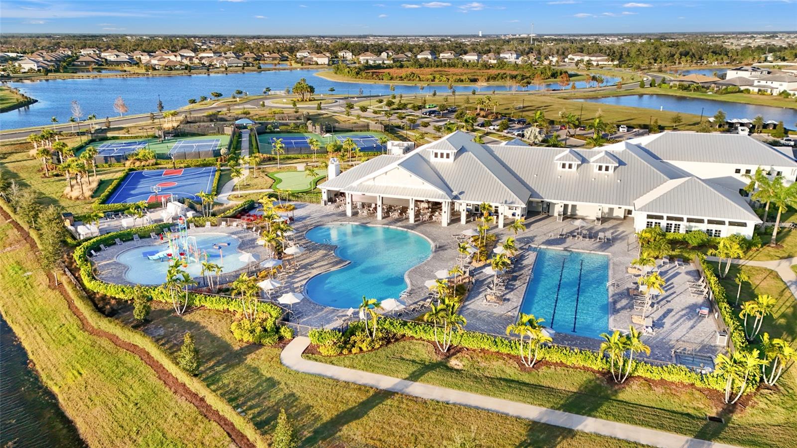 Image 17 of 92 For 5107 Coral Reef Way