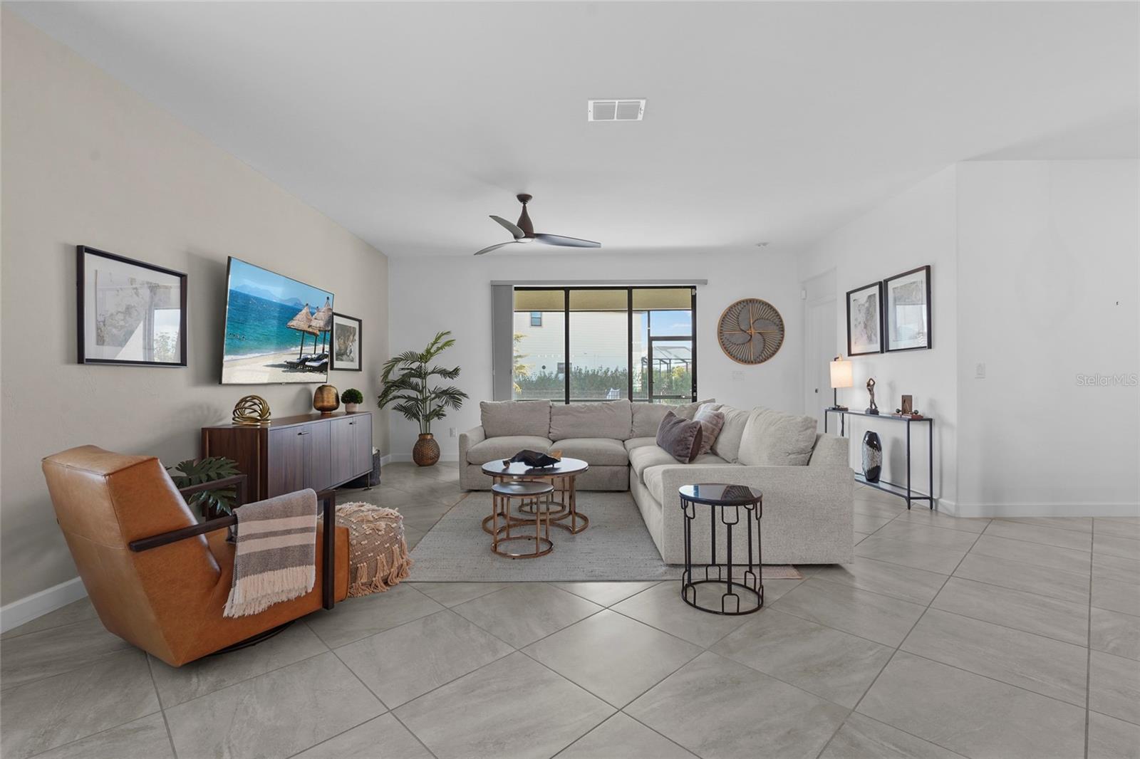 Image 3 of 92 For 5107 Coral Reef Way