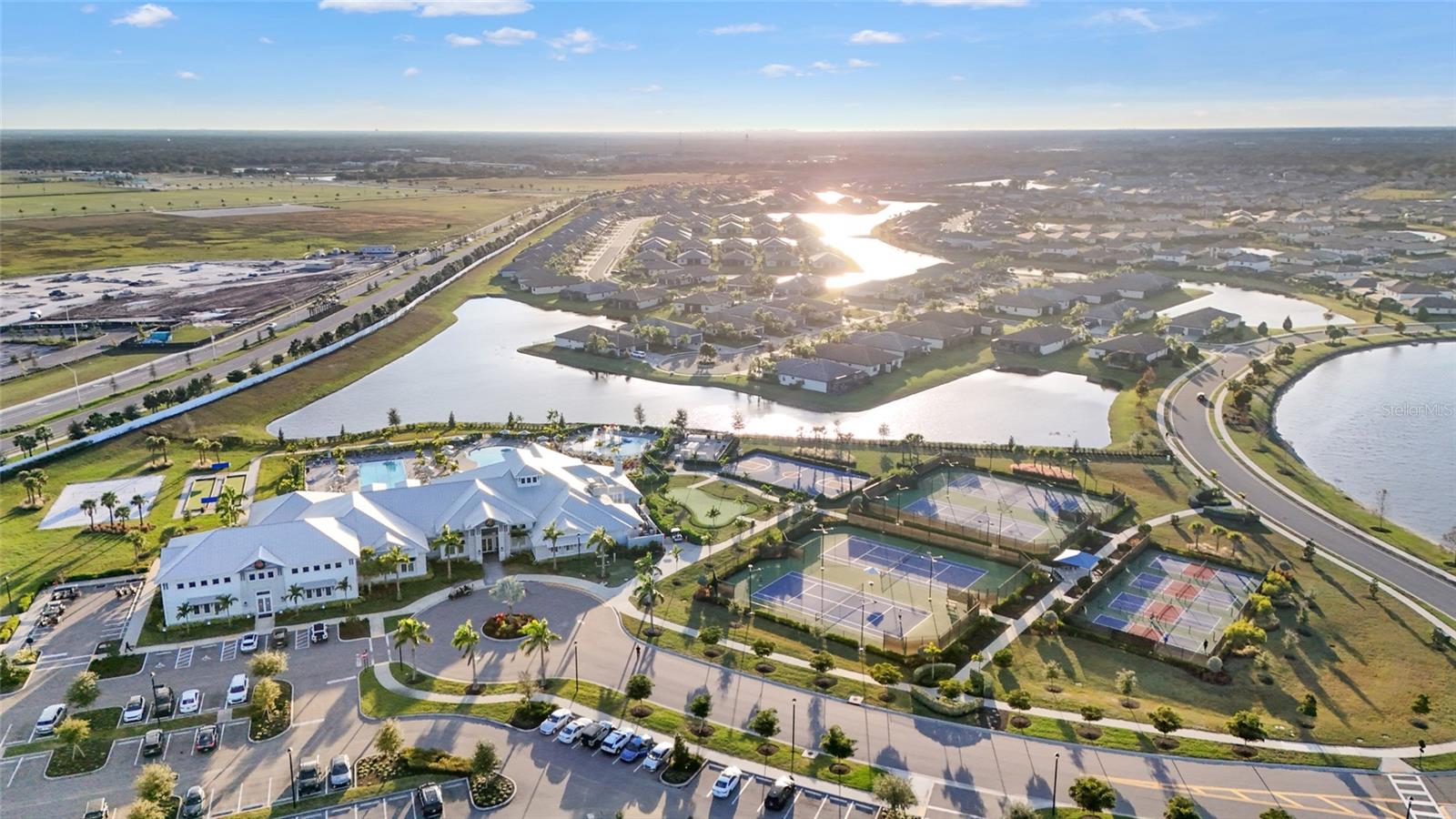 Image 74 of 92 For 5107 Coral Reef Way