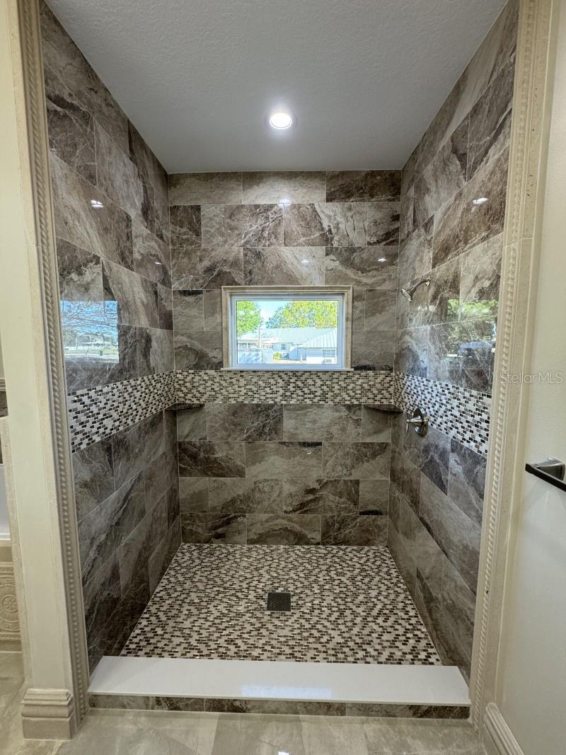 Image 26 of 46 For 8351 14th Lane