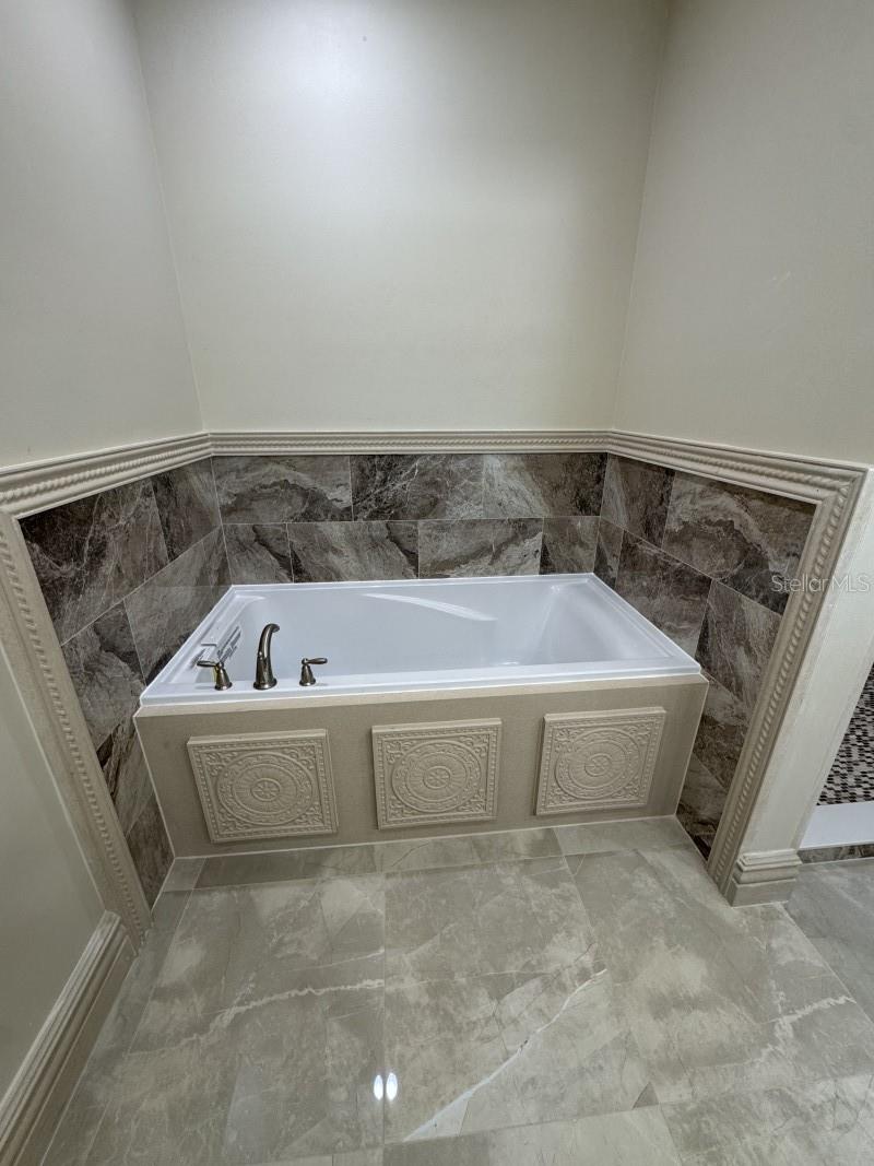 Image 28 of 46 For 8351 14th Lane