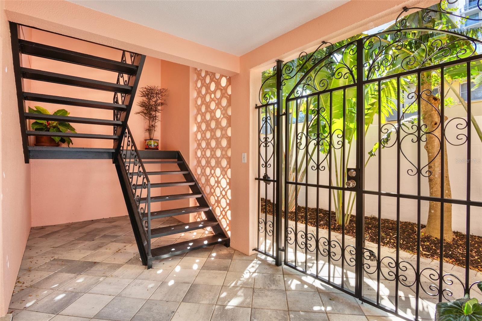 Image 25 of 47 For 1516 Oak Street