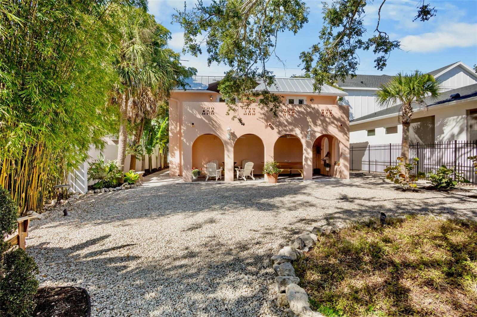 Image 9 of 47 For 1516 Oak Street