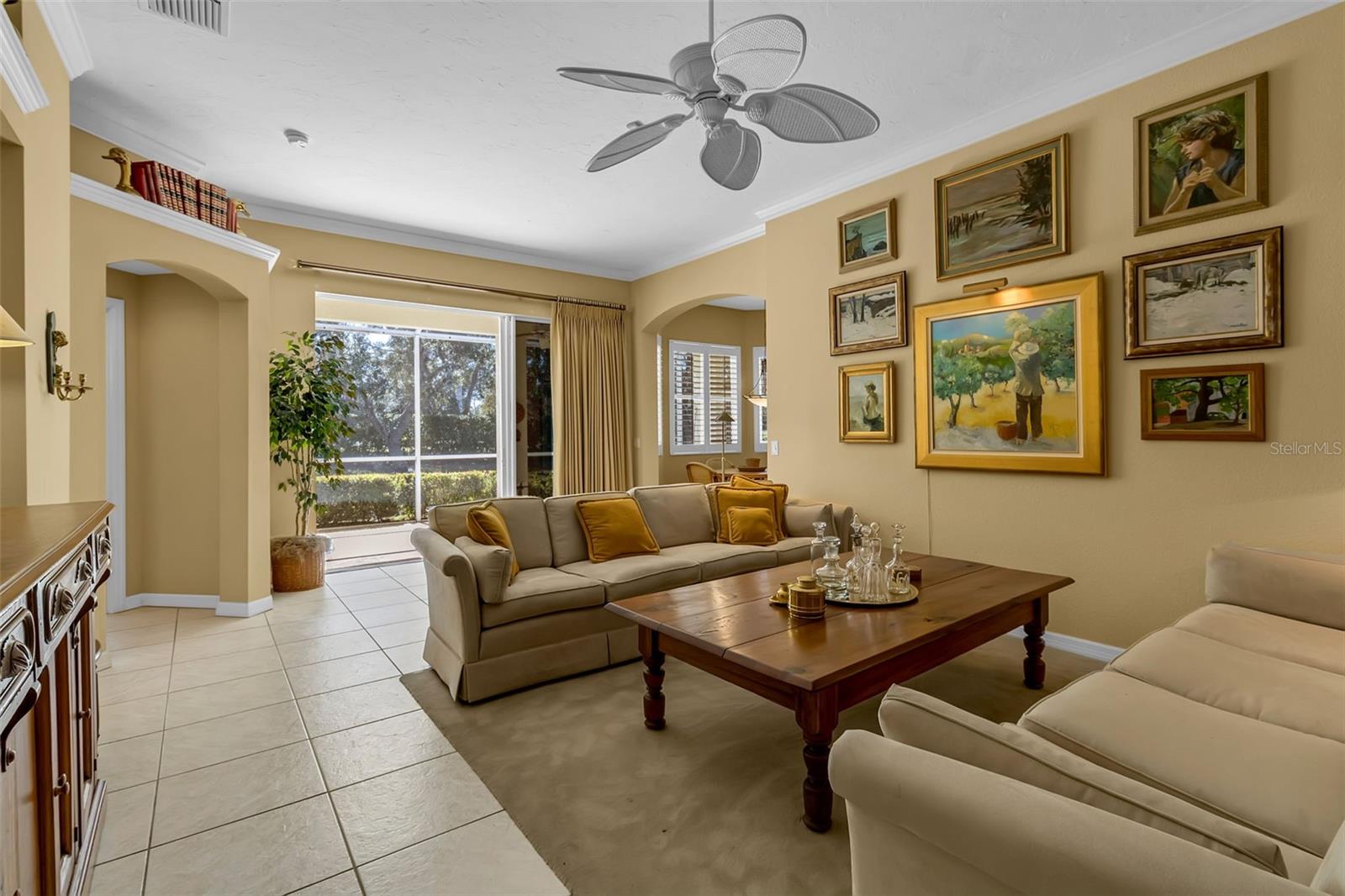 Image 11 of 54 For 7192 Rue De Palisades 12