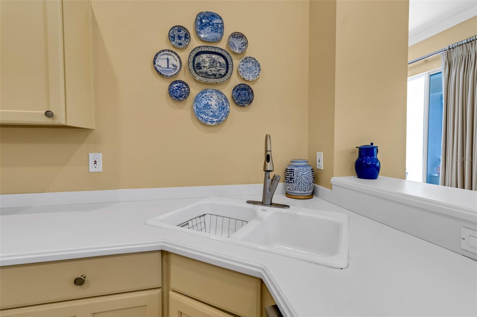 Image 23 of 54 For 7192 Rue De Palisades 12