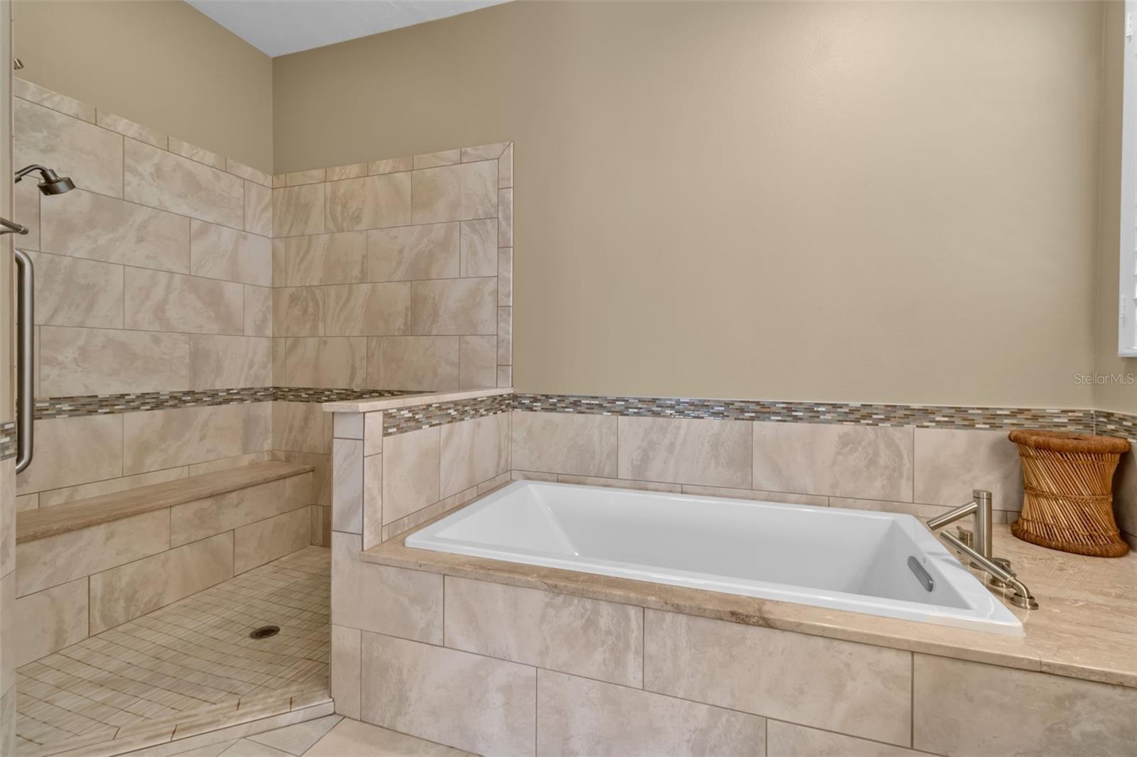 Image 41 of 54 For 7192 Rue De Palisades 12