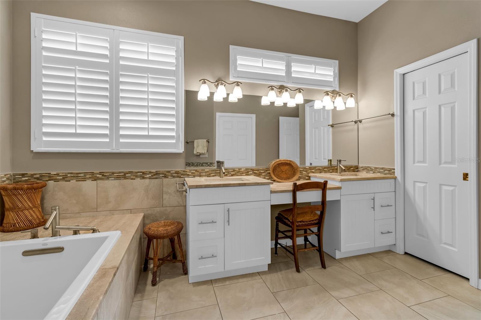 Image 43 of 54 For 7192 Rue De Palisades 12