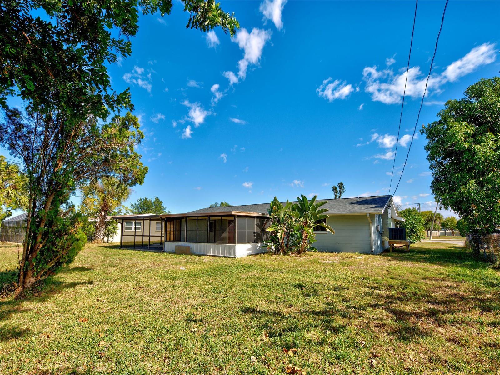 Image 16 of 55 For 3415 Harbor Boulevard