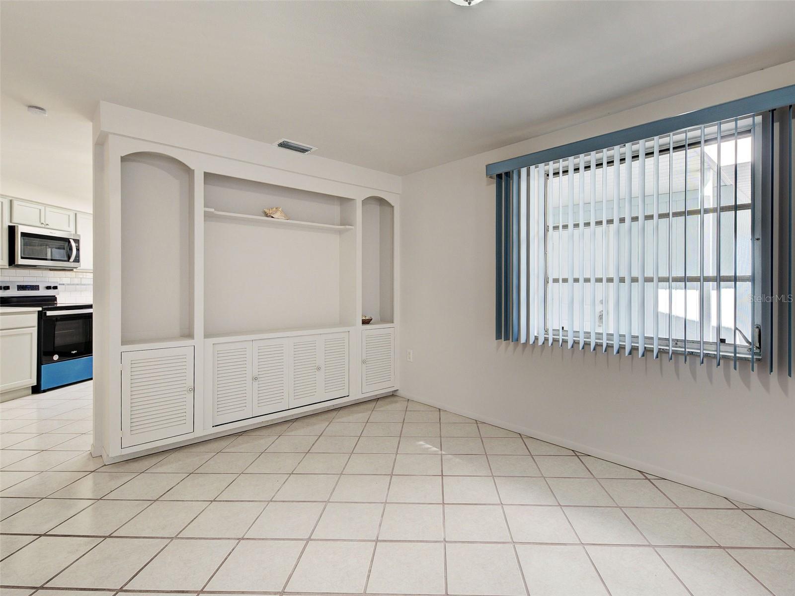 Image 21 of 55 For 3415 Harbor Boulevard