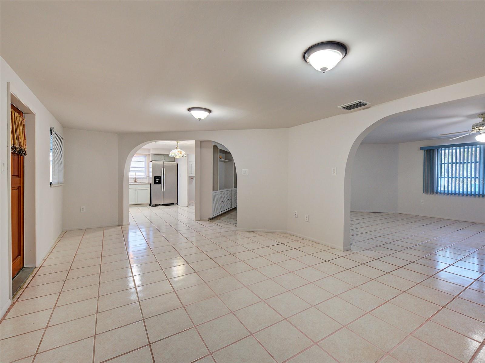 Image 27 of 55 For 3415 Harbor Boulevard