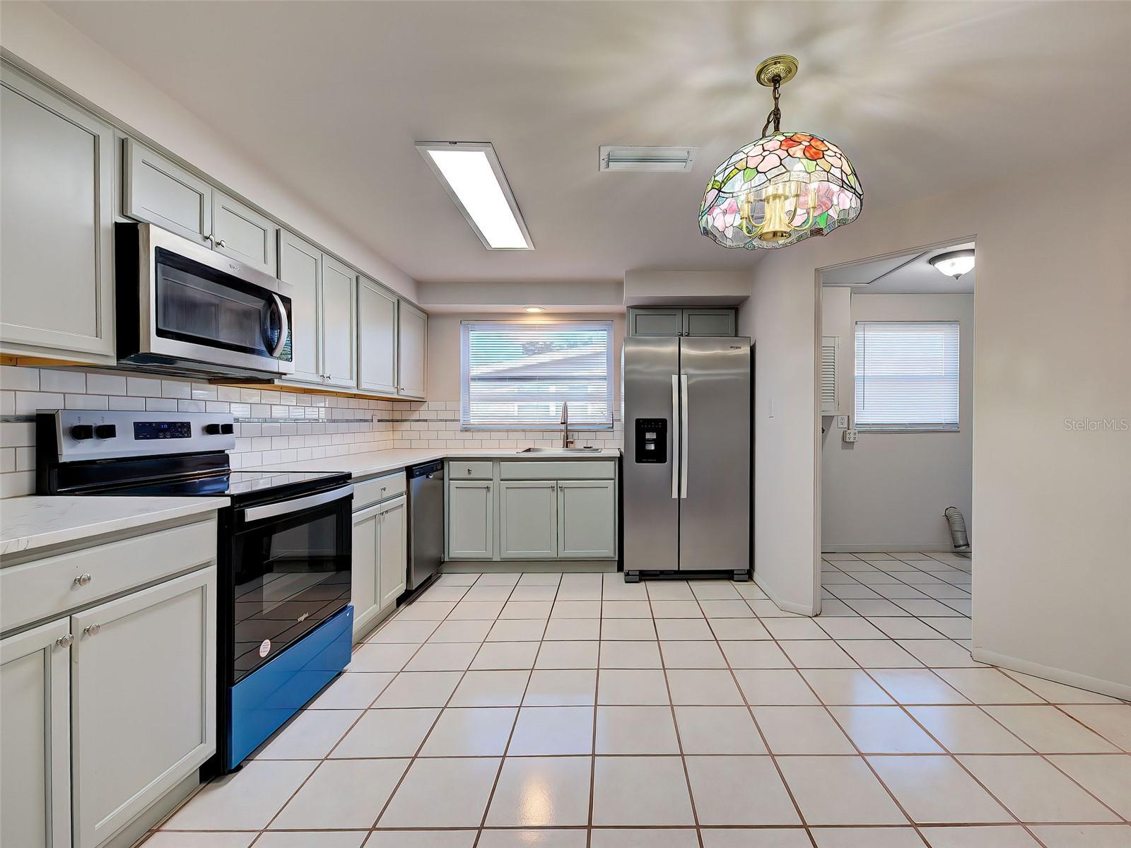 Image 30 of 55 For 3415 Harbor Boulevard