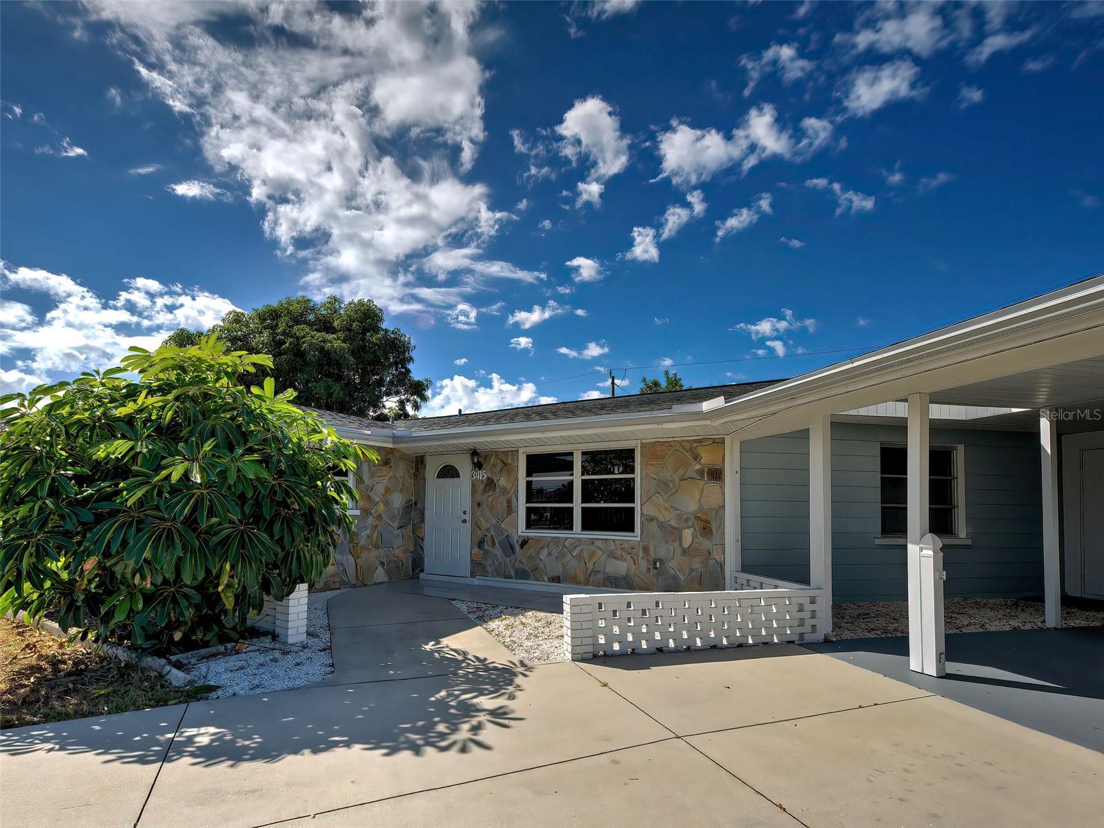 Image 4 of 55 For 3415 Harbor Boulevard