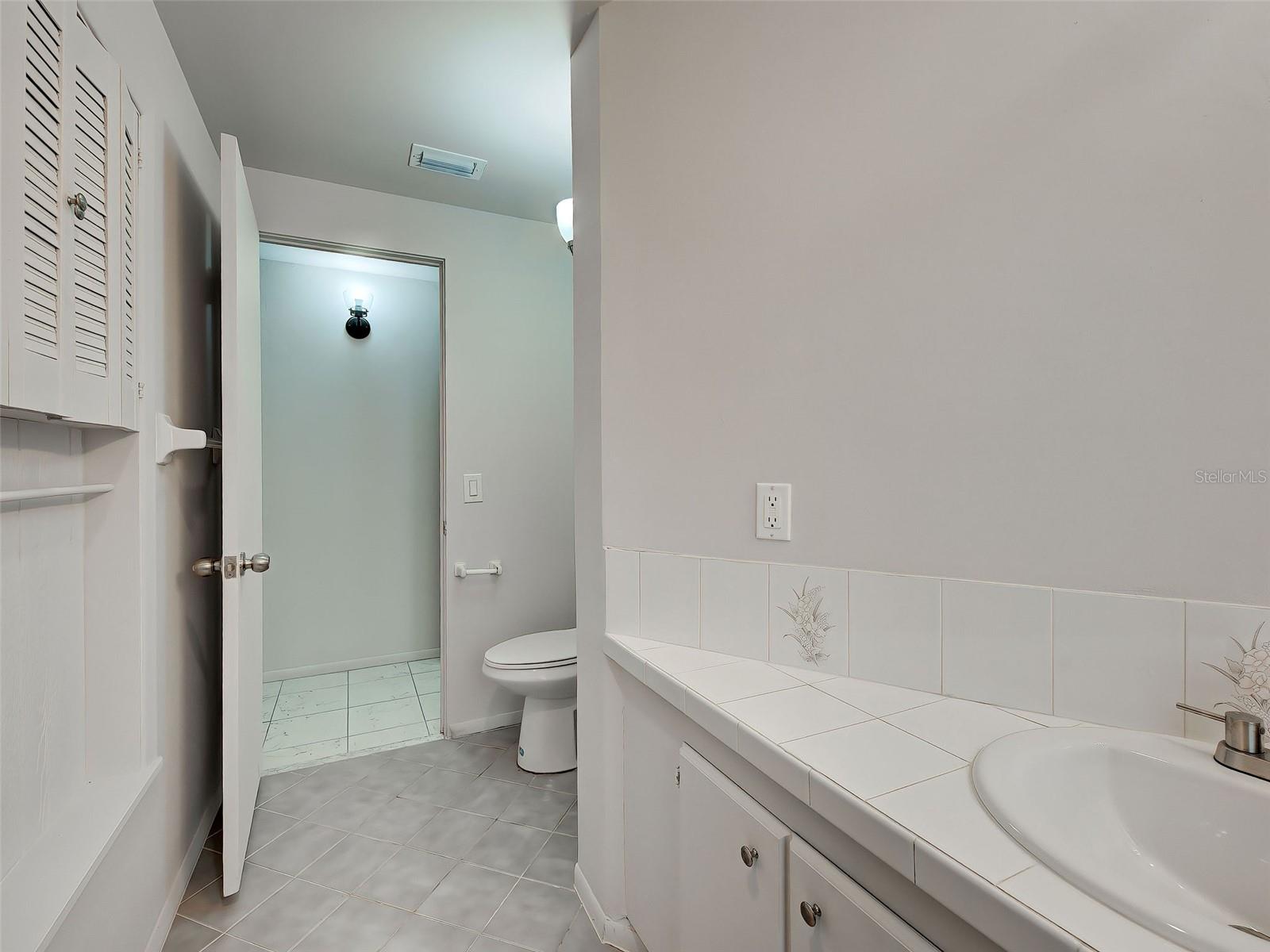 Image 49 of 55 For 3415 Harbor Boulevard