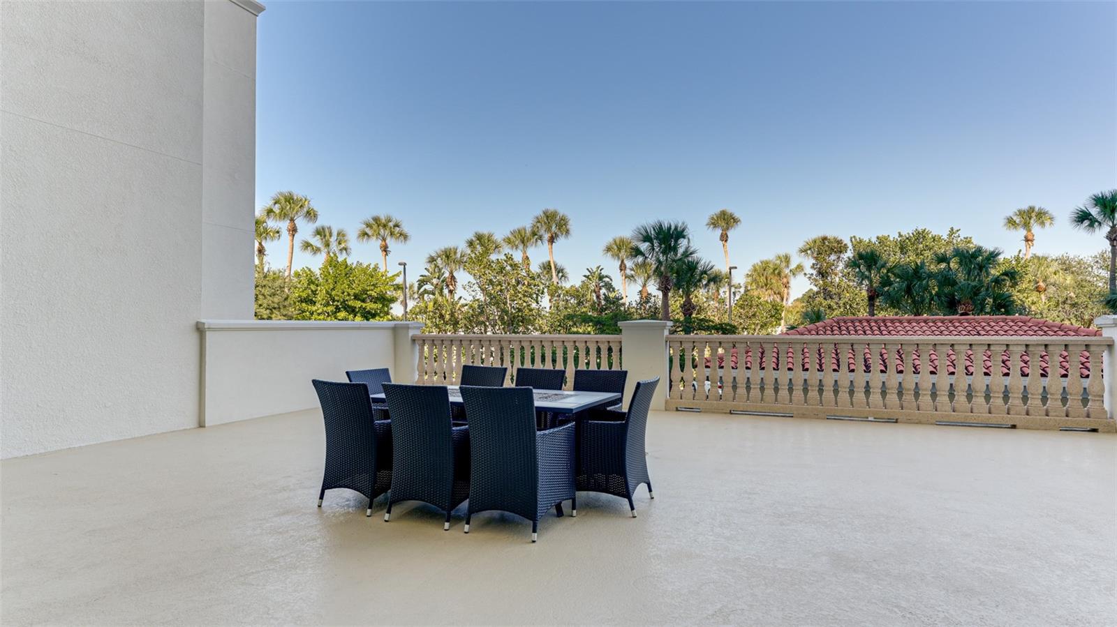 Image 14 of 18 For 501 Haben Boulevard 302