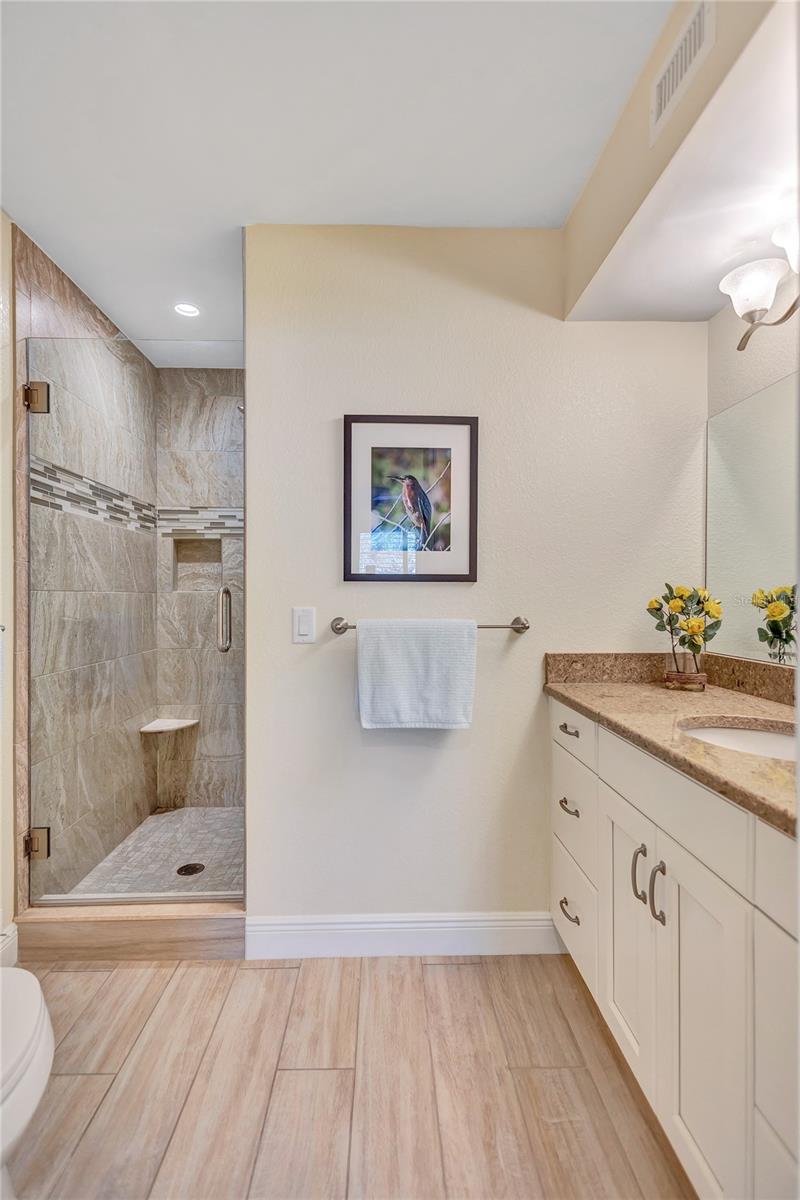 Image 23 of 36 For 137 Avenida Messina  3