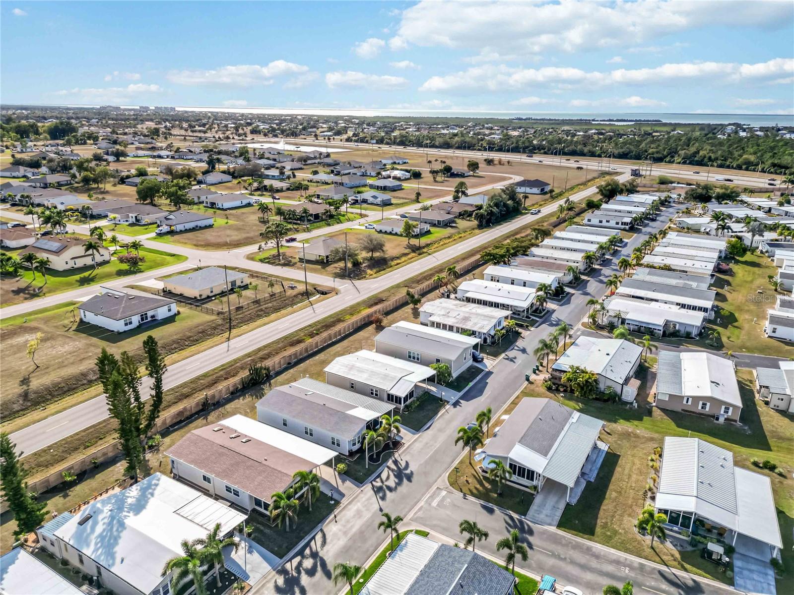 Image 24 of 39 For 15550 Burnt Store Road 22