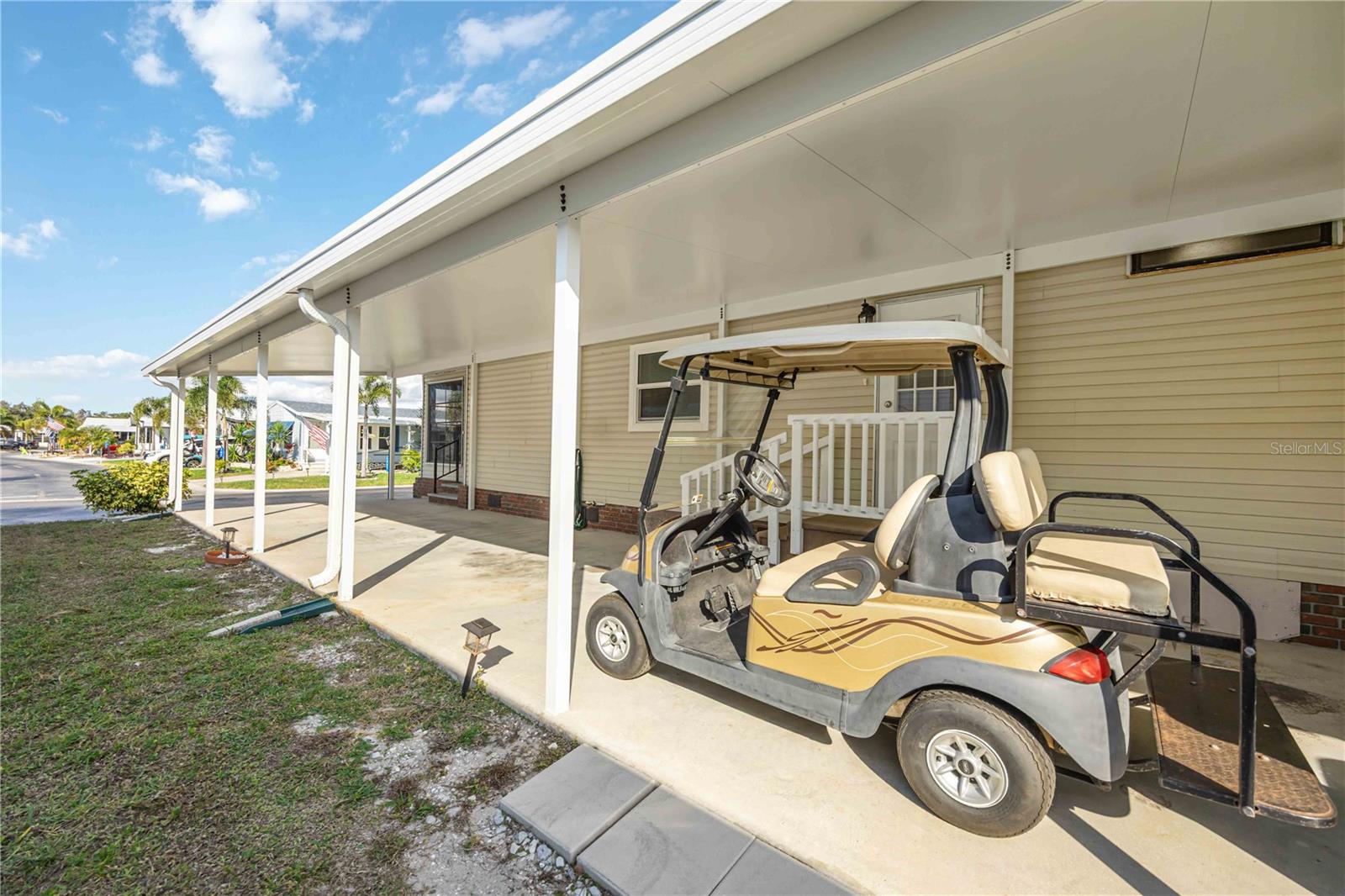 Image 26 of 39 For 15550 Burnt Store Road 22