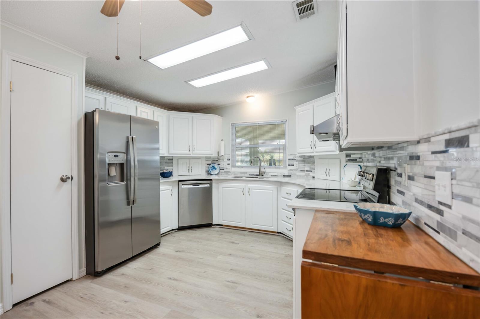 Image 4 of 39 For 15550 Burnt Store Road 22