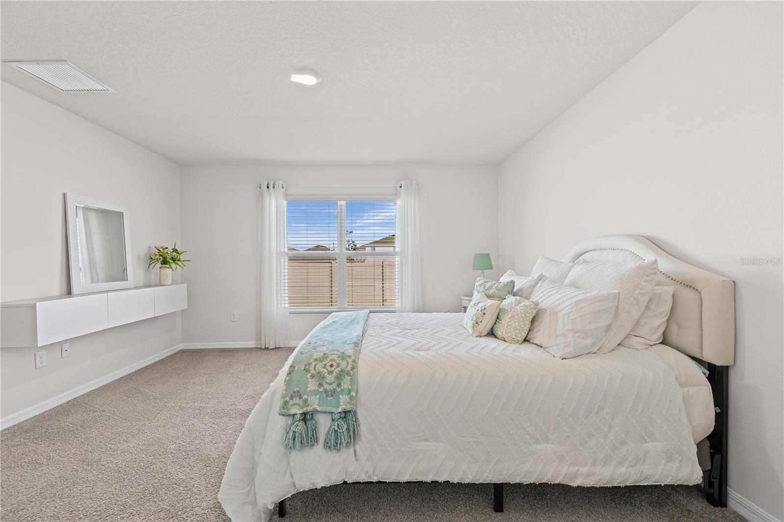 Image 25 of 37 For 4522 Weathered Moss Glen