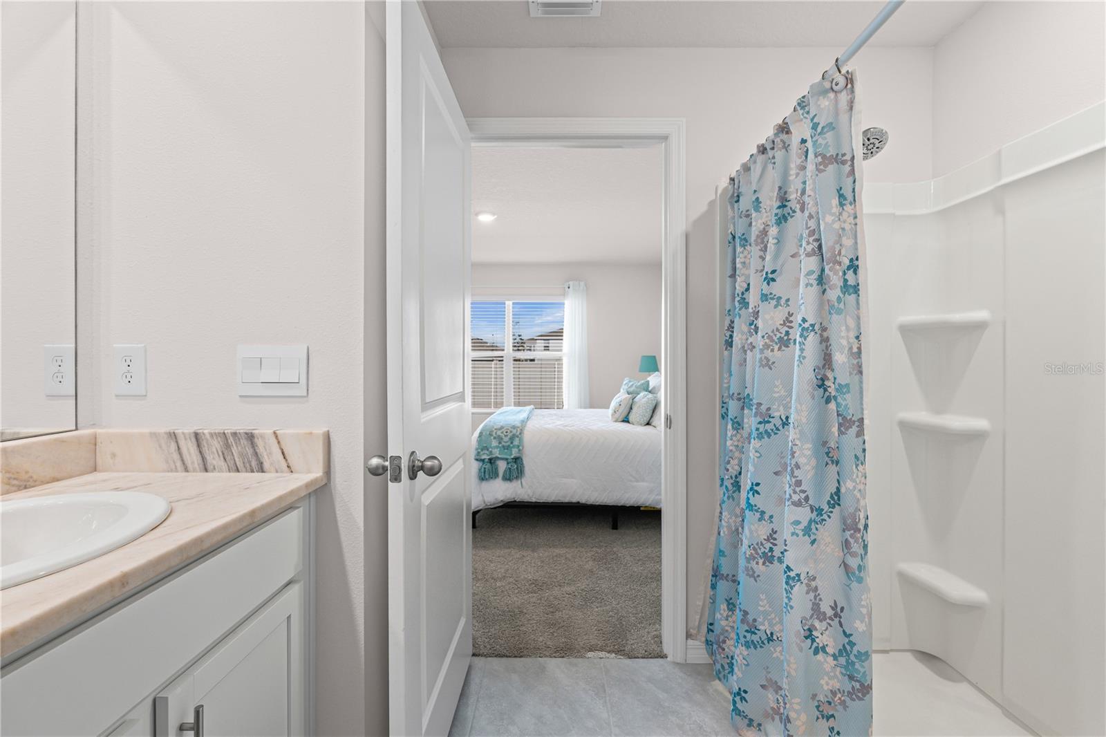 Image 27 of 37 For 4522 Weathered Moss Glen