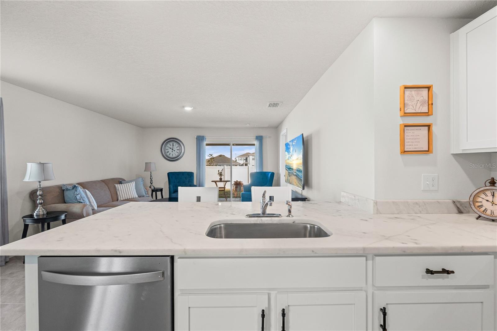 Image 9 of 37 For 4522 Weathered Moss Glen