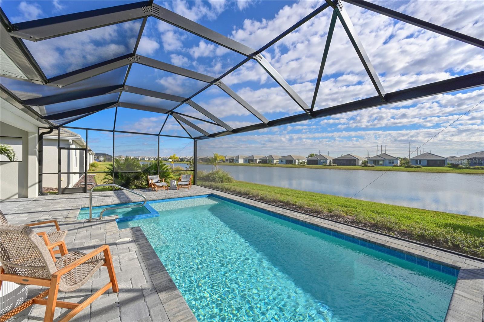 Image 20 of 50 For 8055 Slipway Drive