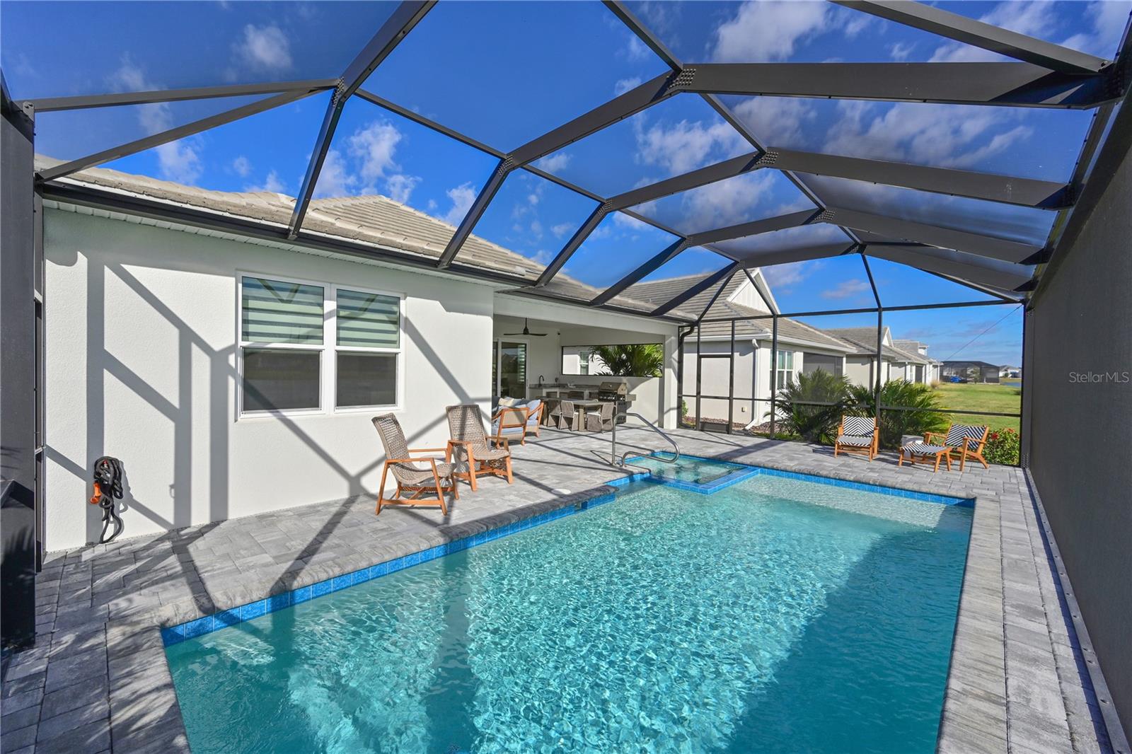 Image 22 of 50 For 8055 Slipway Drive