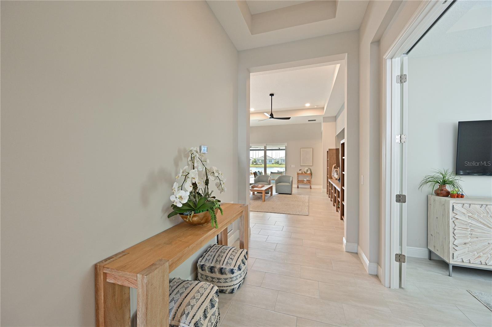 Image 6 of 50 For 8055 Slipway Drive