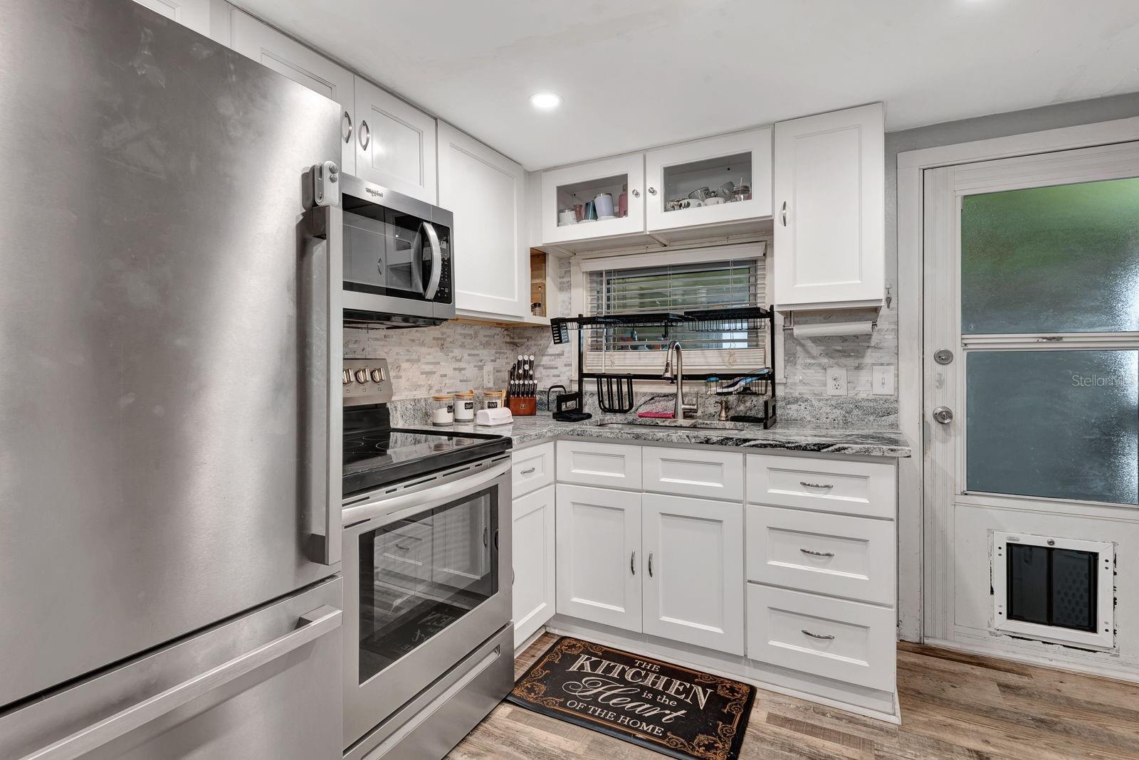 Image 11 of 34 For 997 28th Avenue Drive E