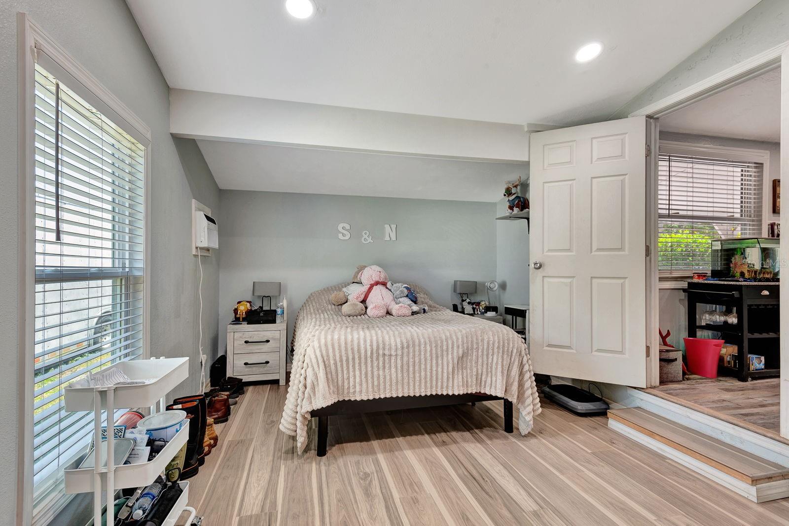 Image 18 of 34 For 997 28th Avenue Drive E