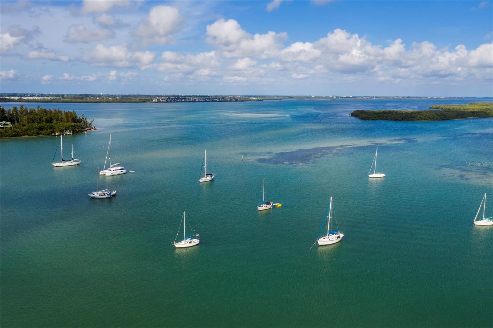 Image 10 of 30 For 6901 Poinsetta Avenue