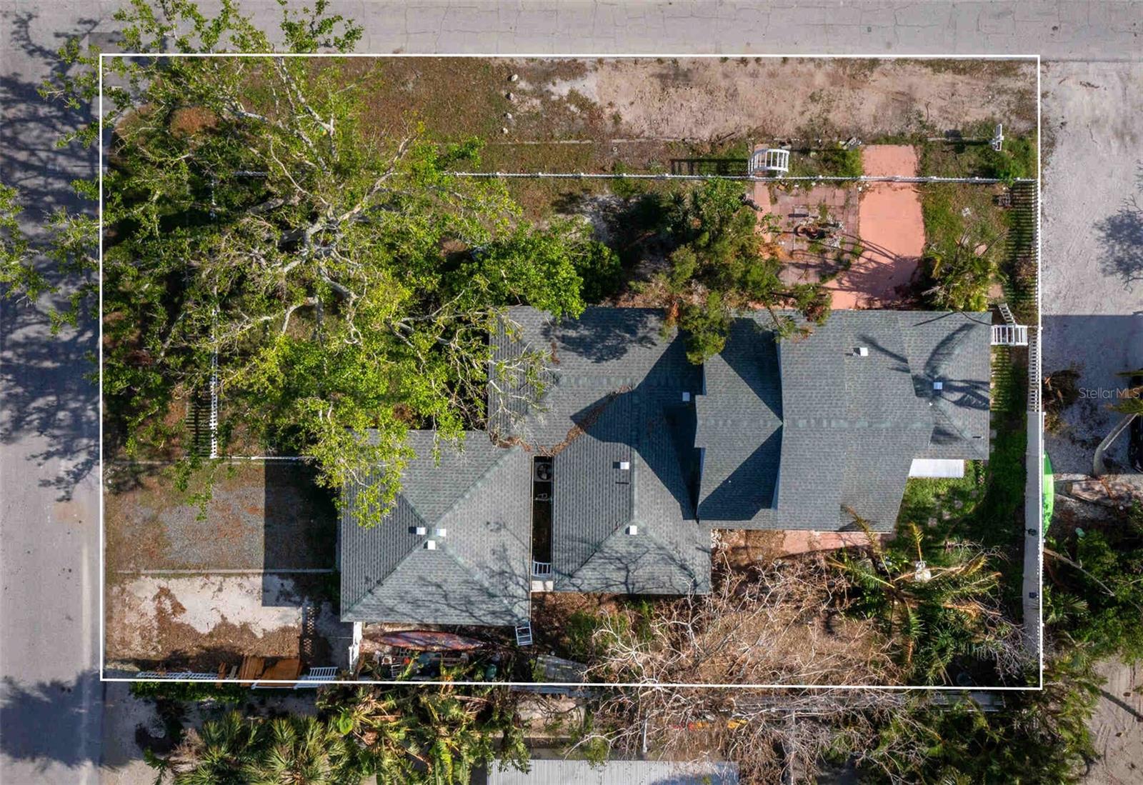 Image 7 of 30 For 6901 Poinsetta Avenue